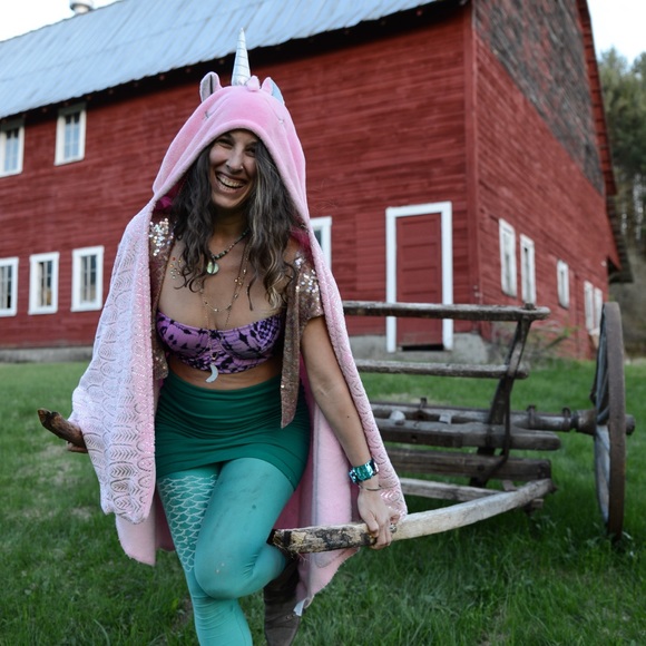 Meet your Posher, Taraleigh - Picture 5 of 8